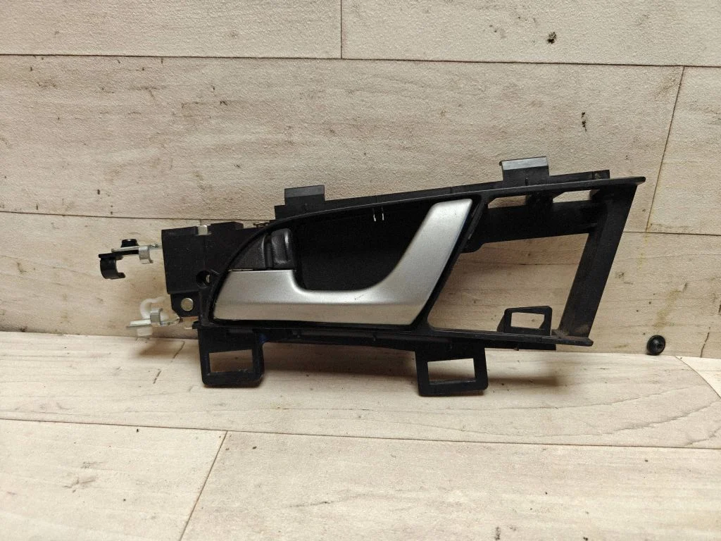Front door interior handle – Honda Accord (2008-2016)