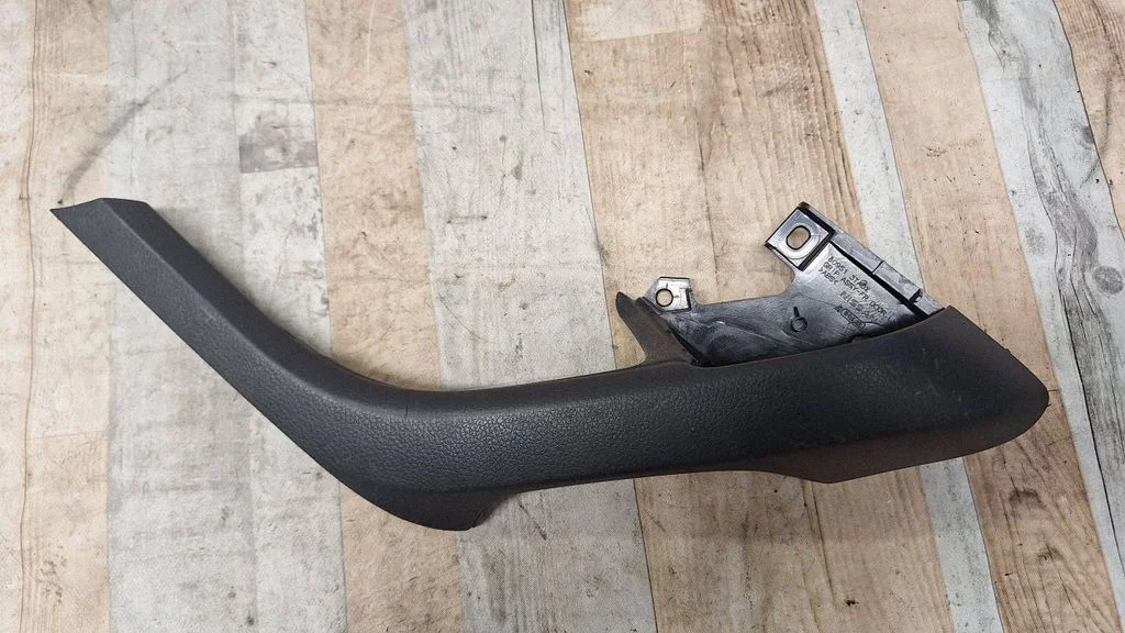 Front door interior handle trim 80951