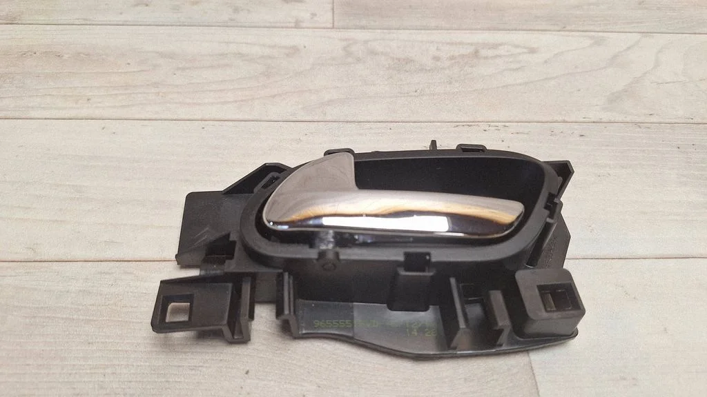 Rear door interior handle trim – Citroen C4 Grand Picasso (2007-2013)