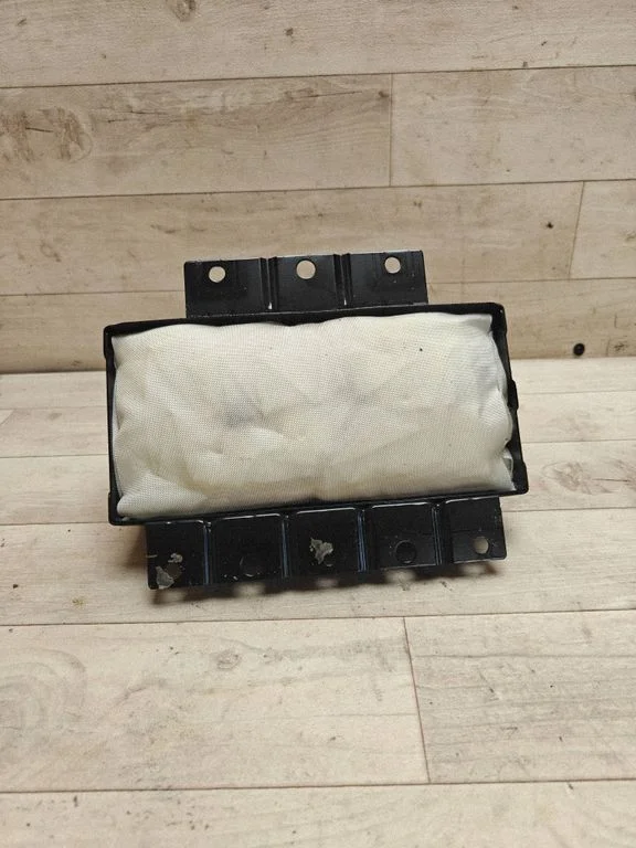 Passenger airbag 845301H000