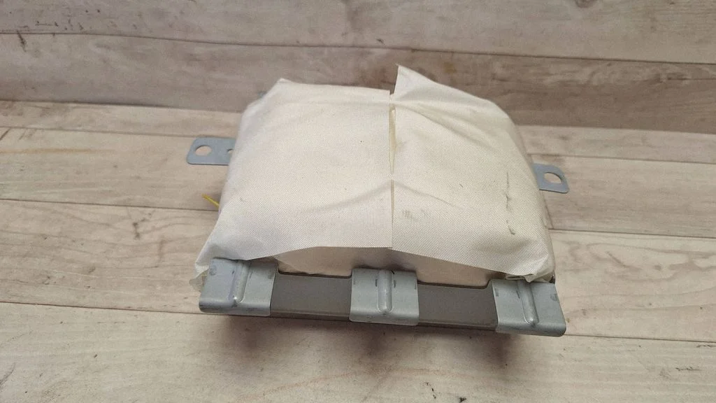 Passenger airbag C23557K50