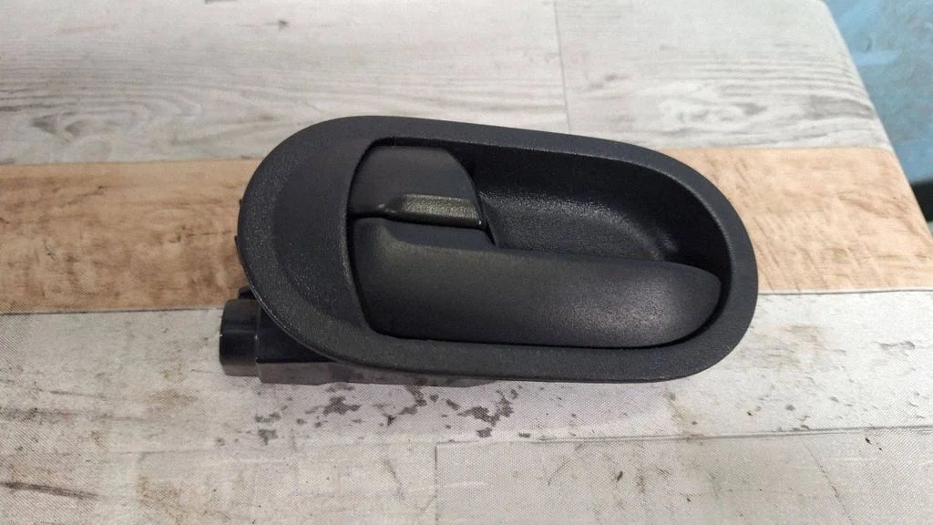 Rear door interior handle trim – Mitsubishi Colt CZ3 (2006-2009)