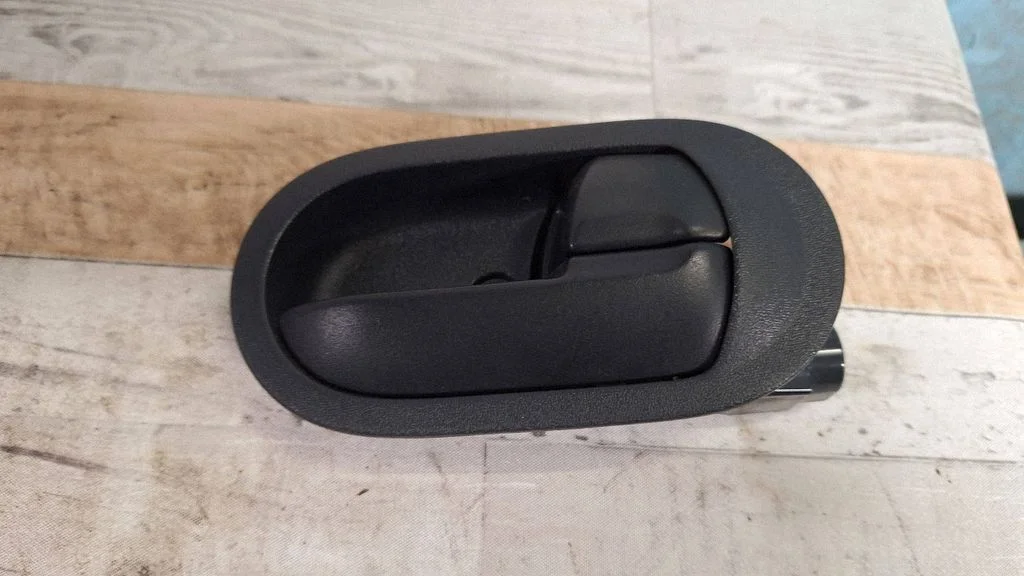 Rear door interior handle trim – Mitsubishi Colt CZ3 (2006-2009)