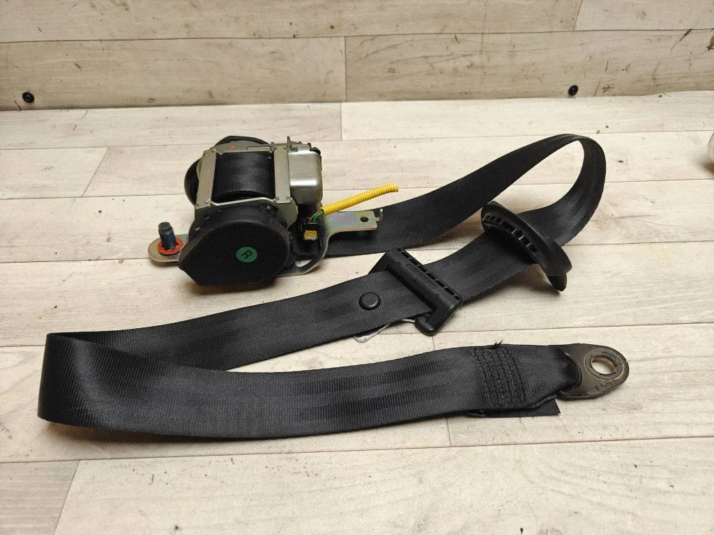 Front seatbelt – KIA Ceed (2006-2012)