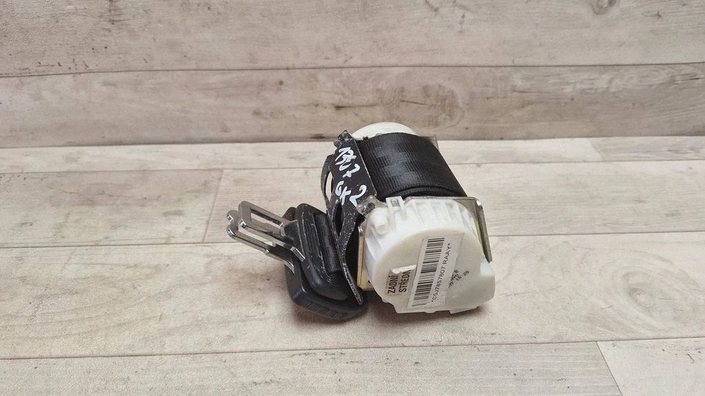 Middle seatbelt (rear) 33052214