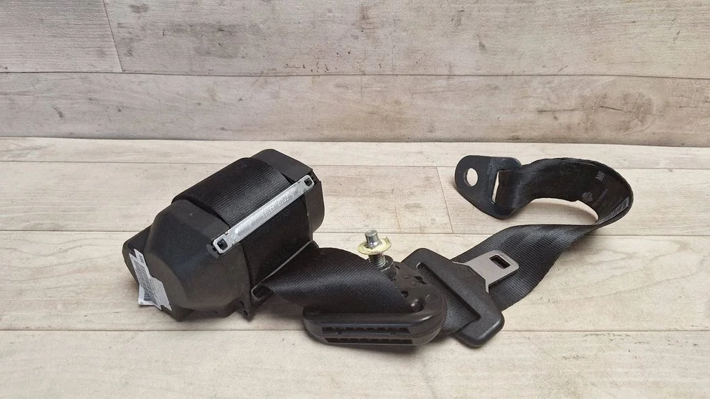 Rear seatbelt 88844AX311