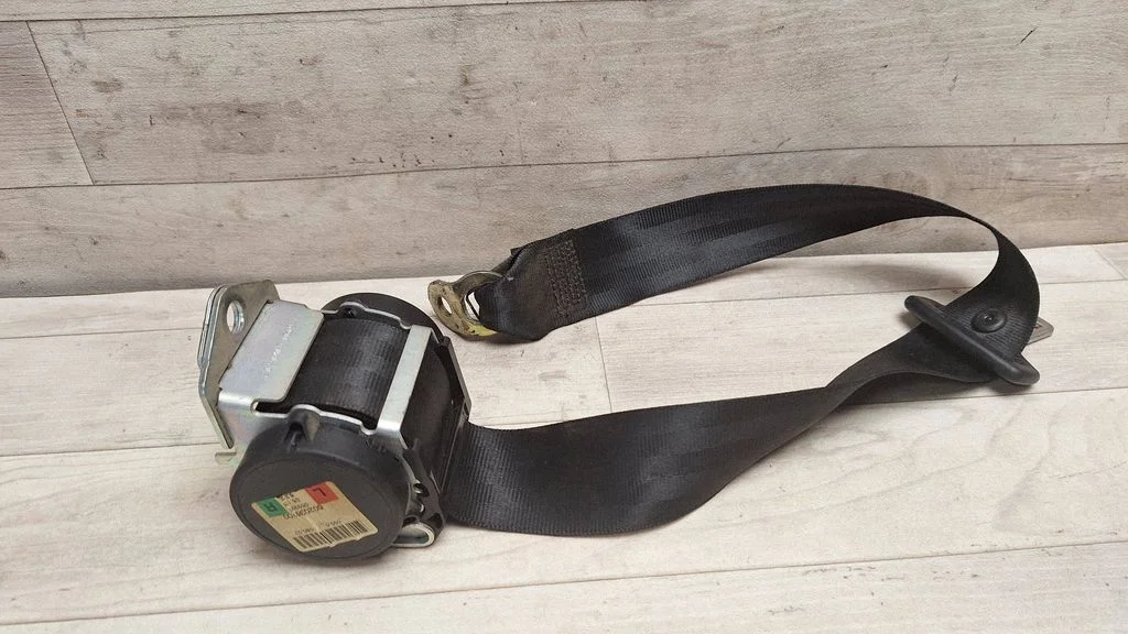 Tagumine turvavöö 1Z0857447C