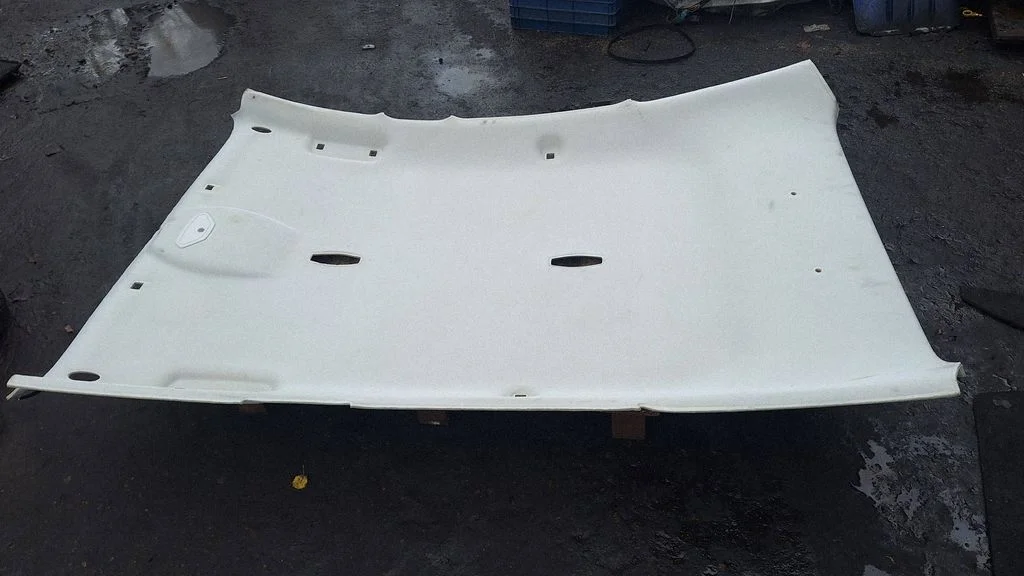 Headlining – Ford Focus (2010-2017)