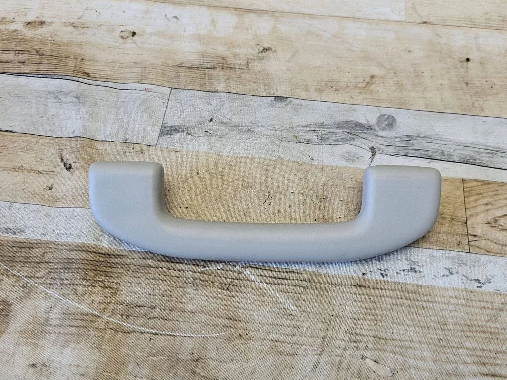 Front interior roof grab handle – front left