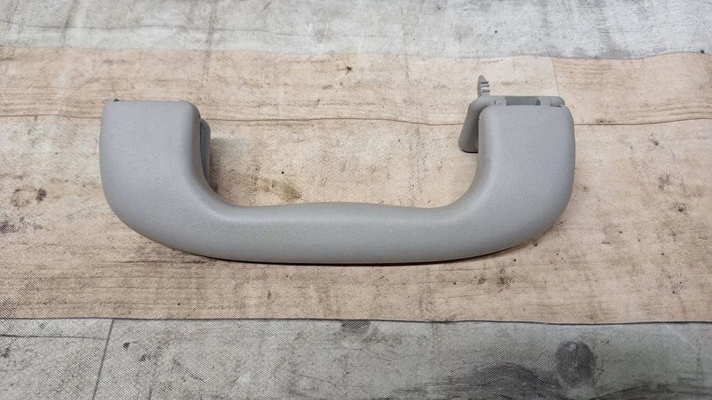 Front interior roof grab handle – front right