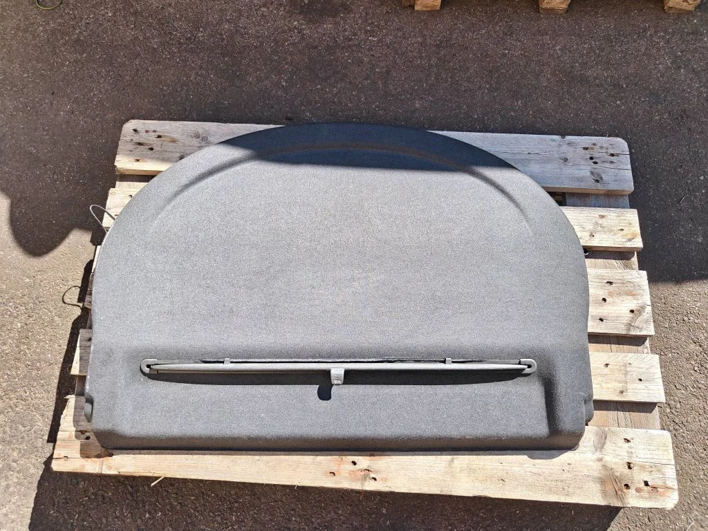 Parcel shelf – Renault Laguna III (2007-2015)