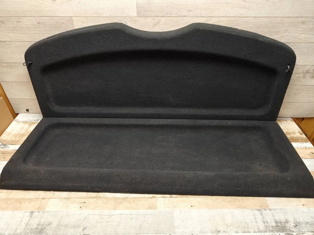Parcel shelf