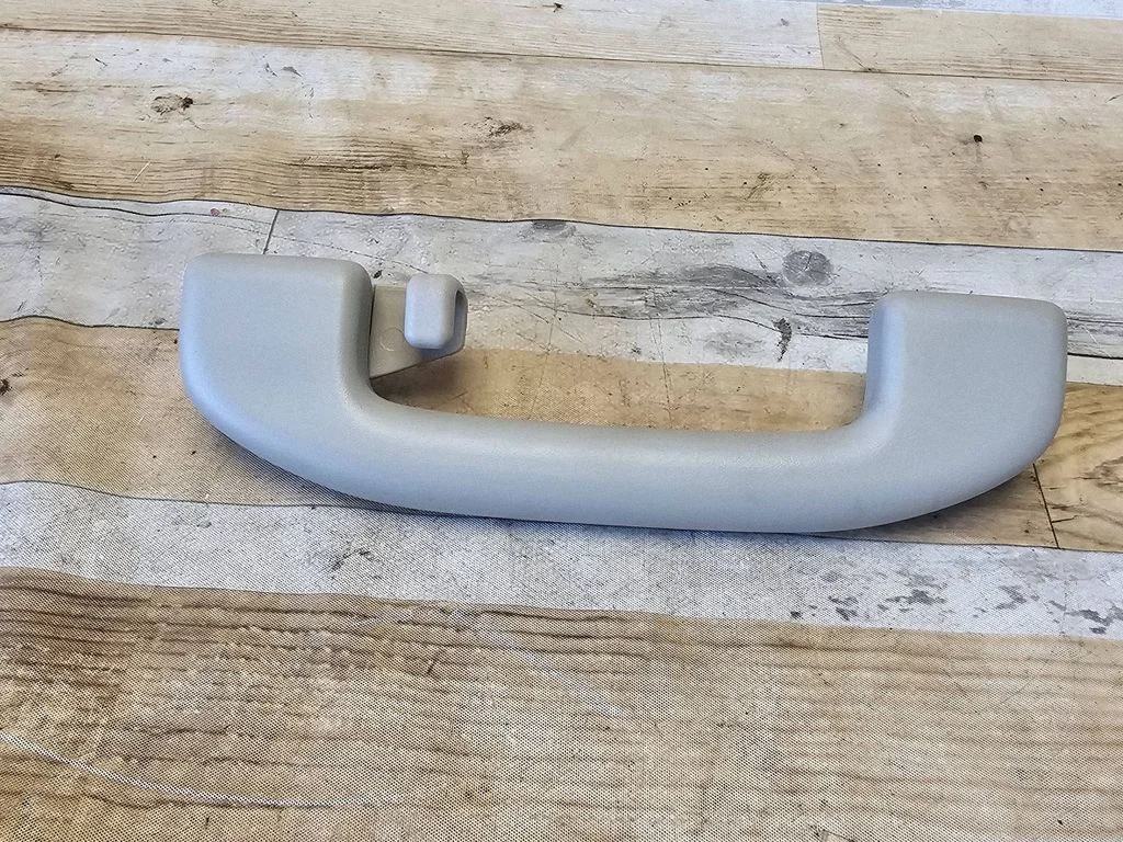 Rear interior roof grab handle – rear left