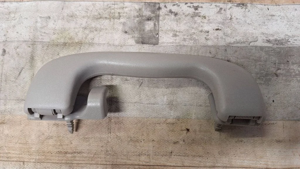 Rear interior roof grab handle – rear left