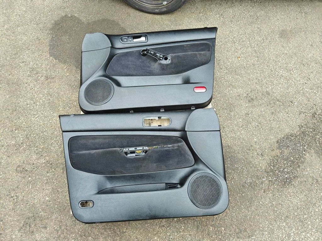 Seat and door cards trim set – Volkswagen Jetta IV (1999-2005)