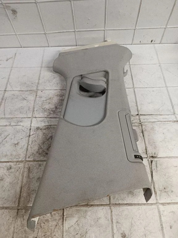 (B) piilari kate (ülemine) – Audi A6 S6 C7 4G (2011-2018)