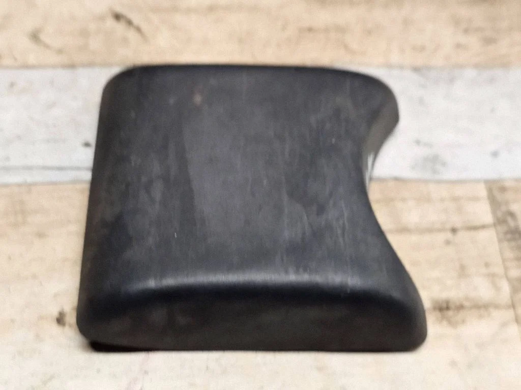(C) pillar trim 7701692584