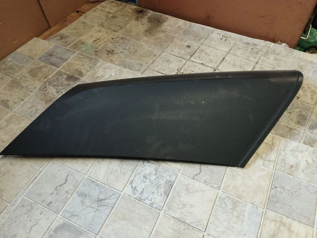 (B) statņa apdare (augšējā) DDG000175