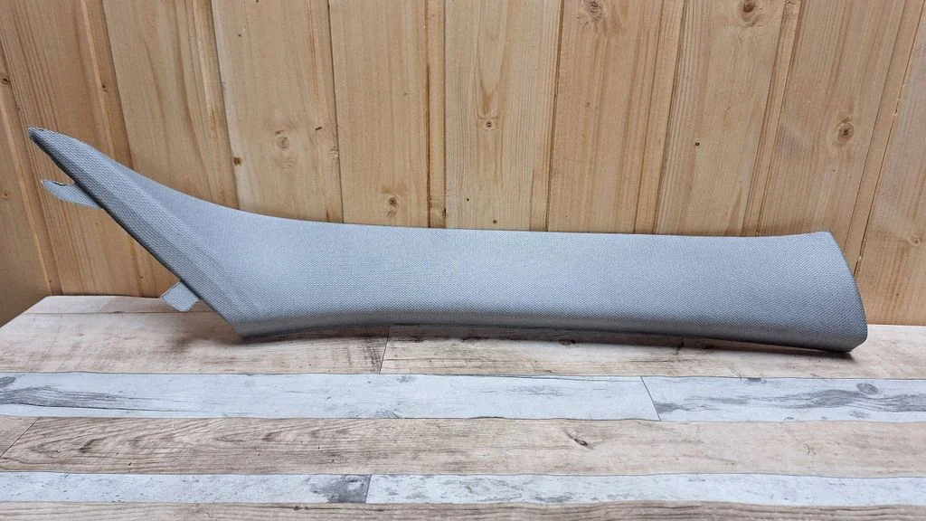 (A) pillar trim 7220996