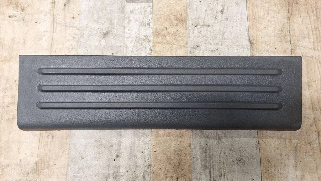 Tagalävise kate (sisemine) – Ford Ranger (2012-2018)