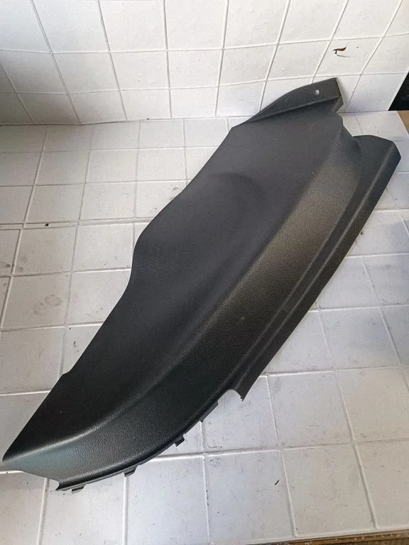 Rear seat side top trim – Volkswagen Tiguan (2007-2016)