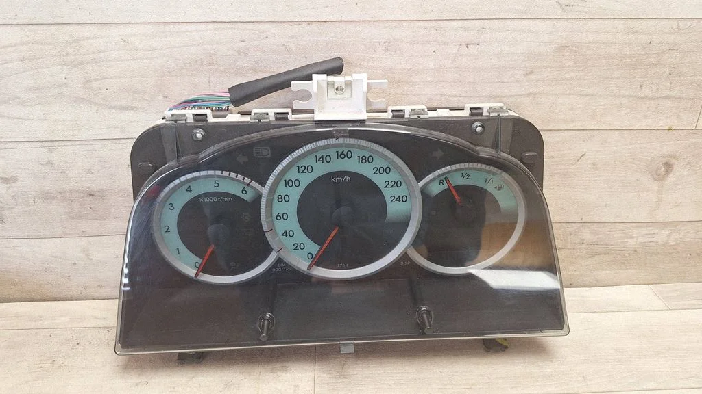 Speedometer (instrument cluster) 838000F090