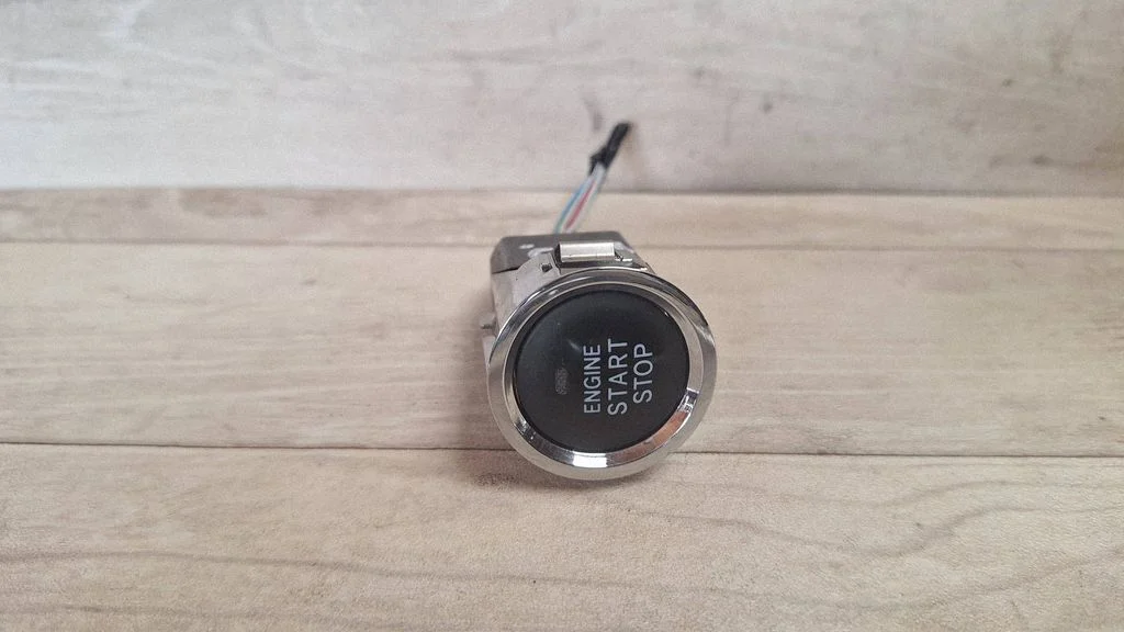 Engine start stop button switch 15A7101