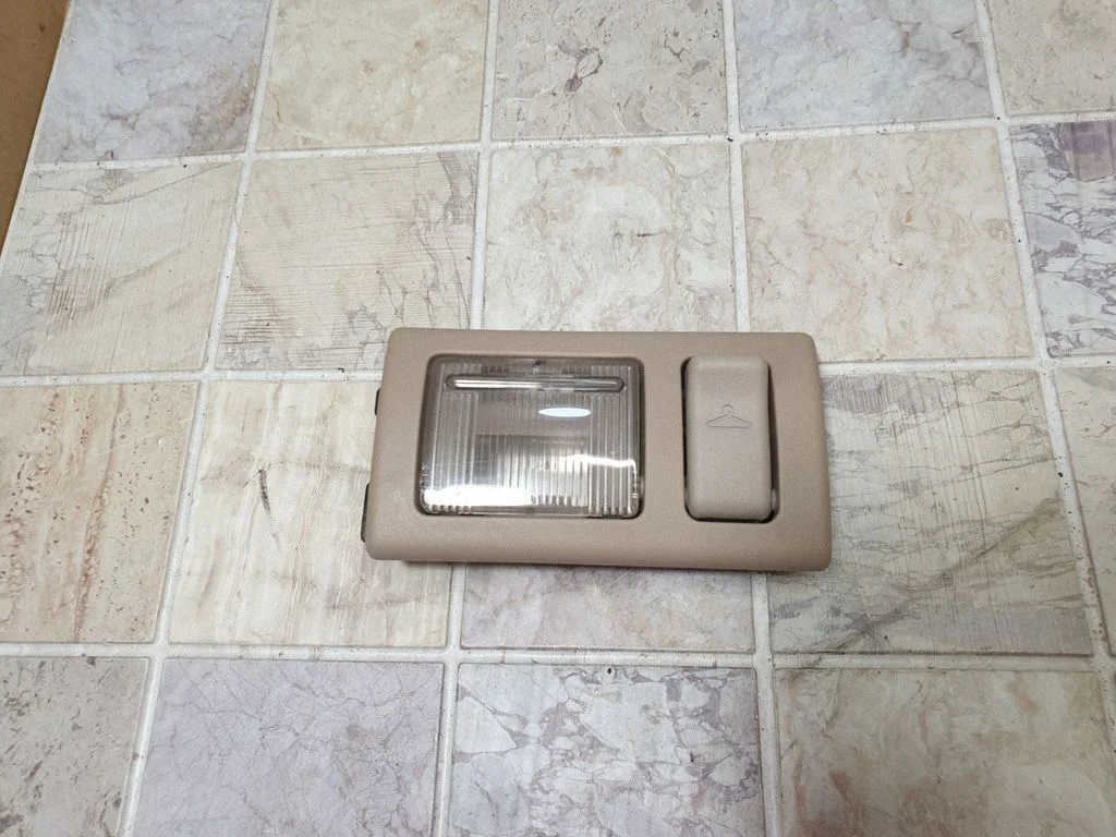 Salongivalgustuse lüliti VJ5910