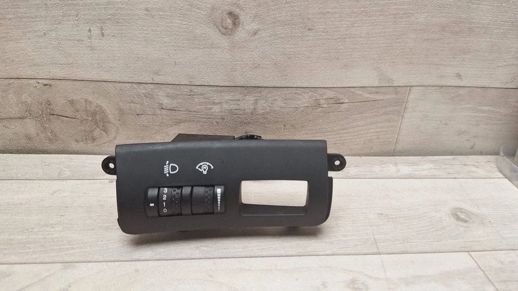 Multifunctional control switch/knob 933001H000EQ