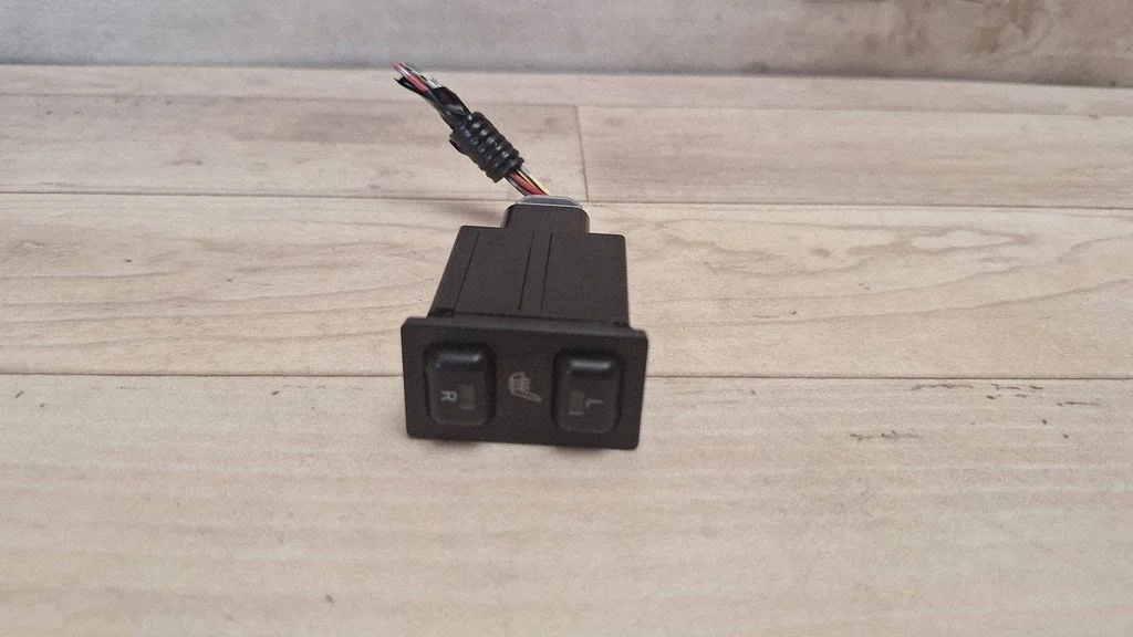 Seat heating switch 153848