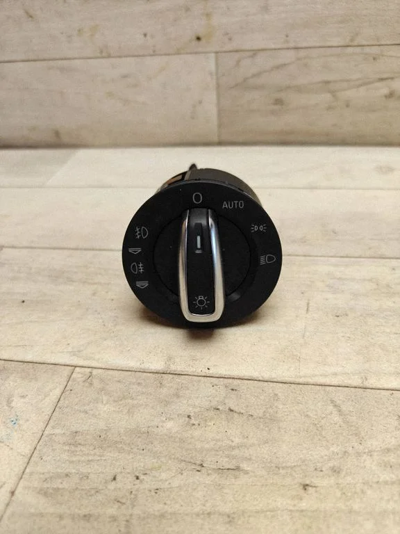Light switch 4F1941531E