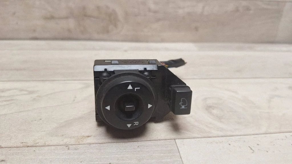 Wing mirror switch 457480