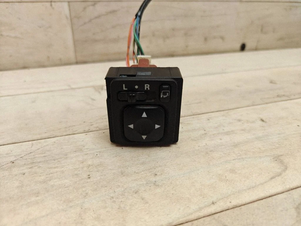 Wing mirror switch 183569