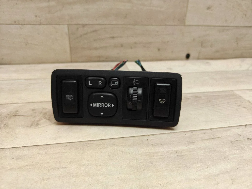Wing mirror switch 777669