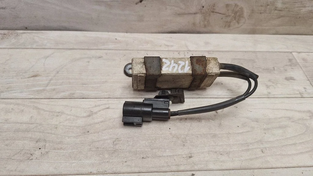 Coolant fan relay