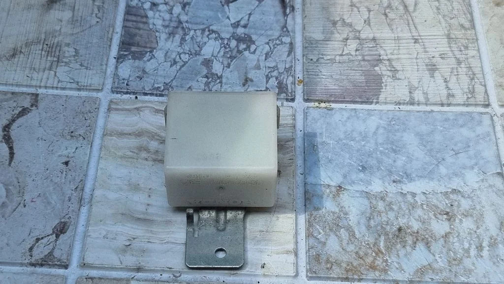 Electric power window relay – Honda Accord (1999-2002)
