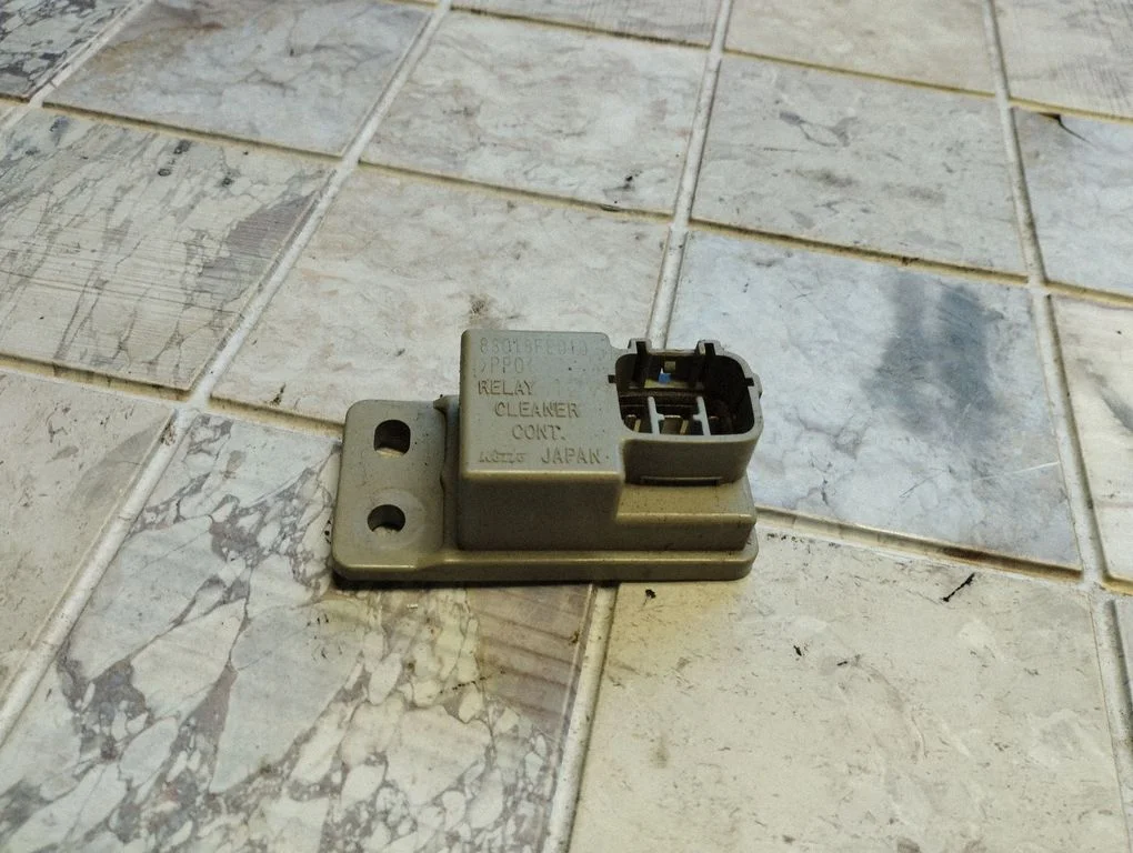 Klaasipesu relee – Subaru Outback (2009-2014)