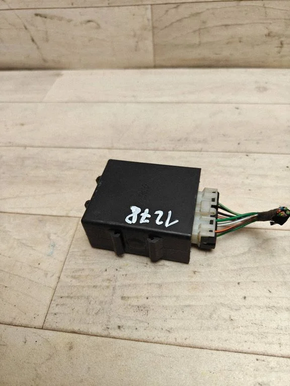 Window wiper relay 2851168R00