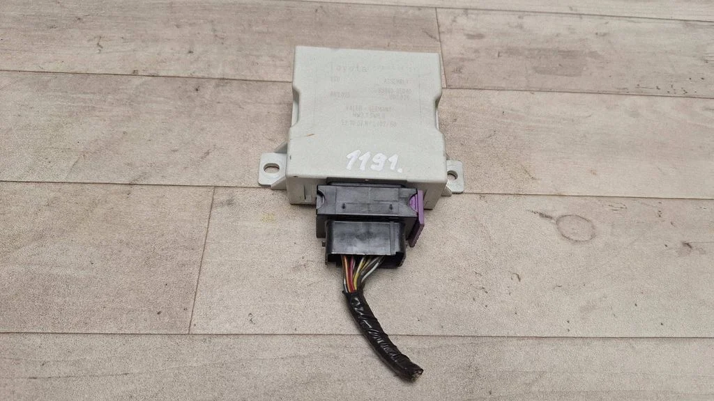 Logu tīrītāju relejs 8594005040