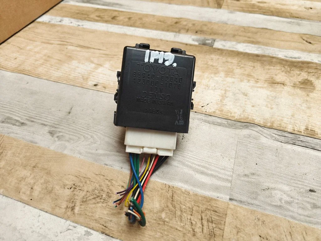 Window wiper relay 8594002040