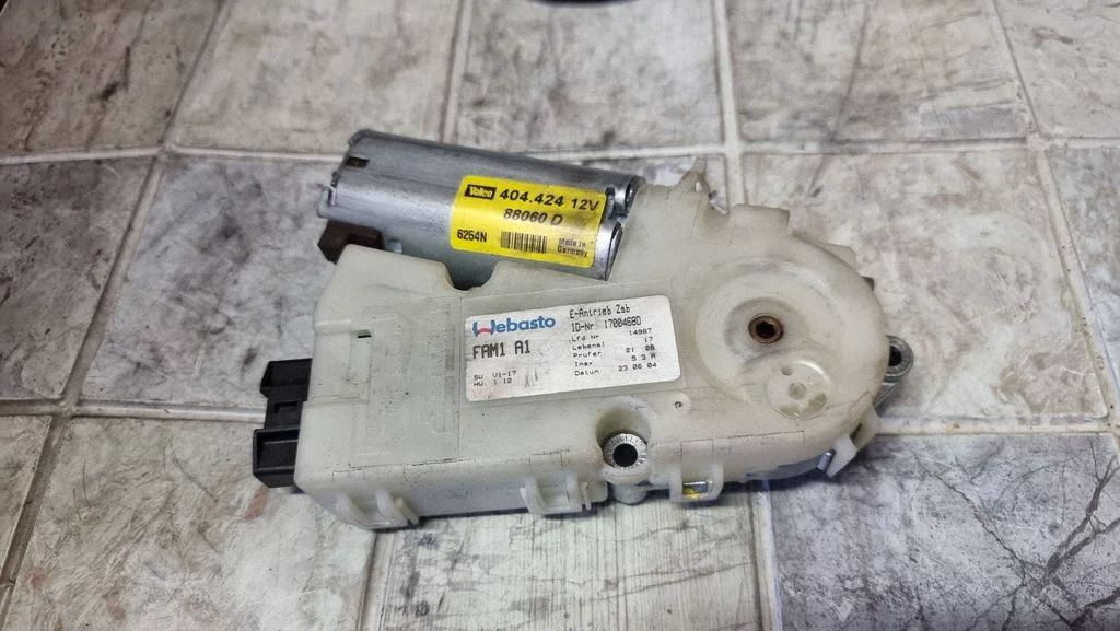 Sunroof set 40442412V