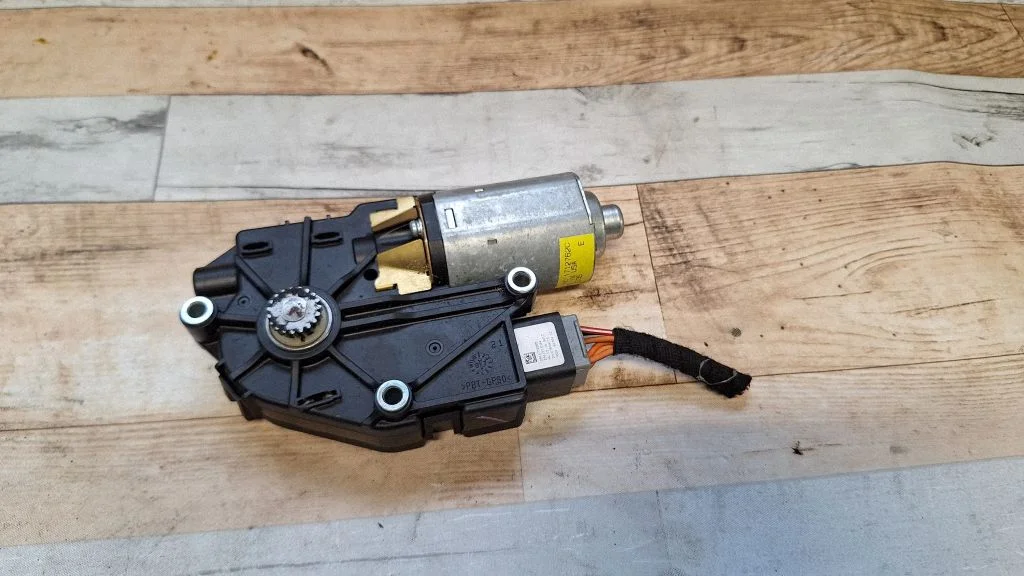 Katuseluugi mootor/ajam – Chrysler Sebring (ST-22 - JR) (2000-2007)