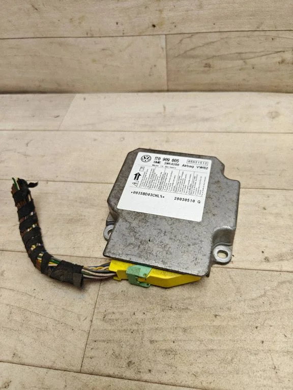 Airbag control unit/module 1T0909605