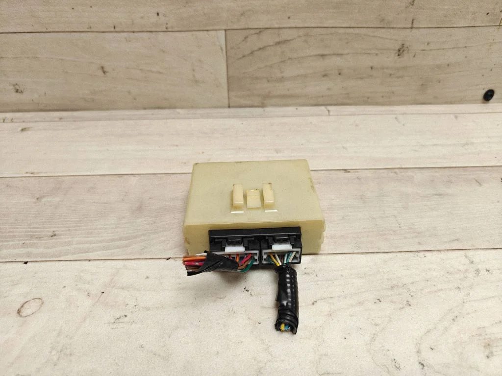Alarm control unit/module – Honda FR-V (2004-2009)