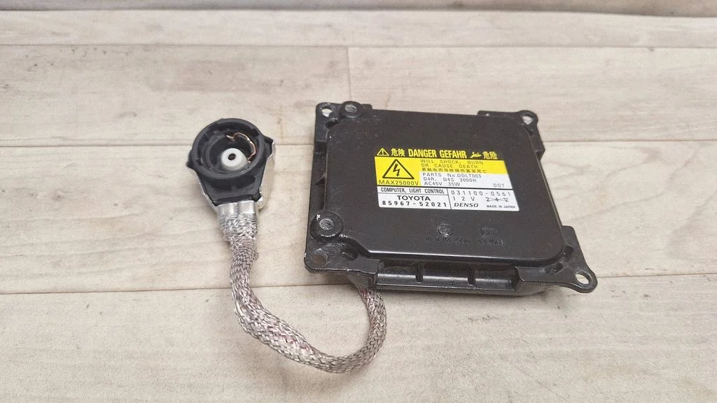 Xenon control unit/module – Toyota Auris 150 (2006-2012)