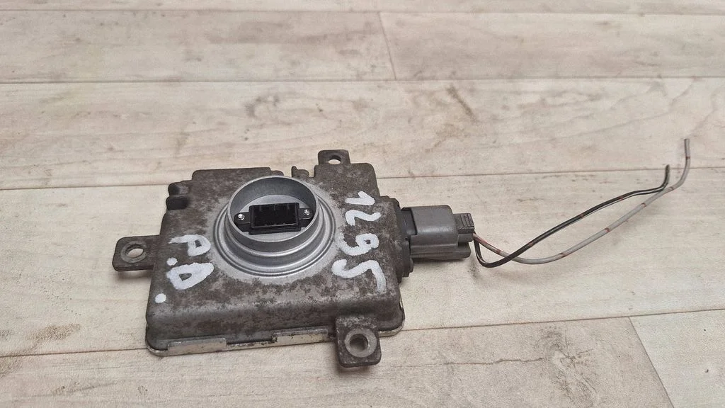 Xenon control unit/module – Mazda 5 (2005-2010)