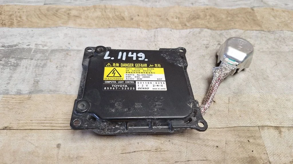 Xenon control unit/module – Toyota Auris 150 (2006-2012)