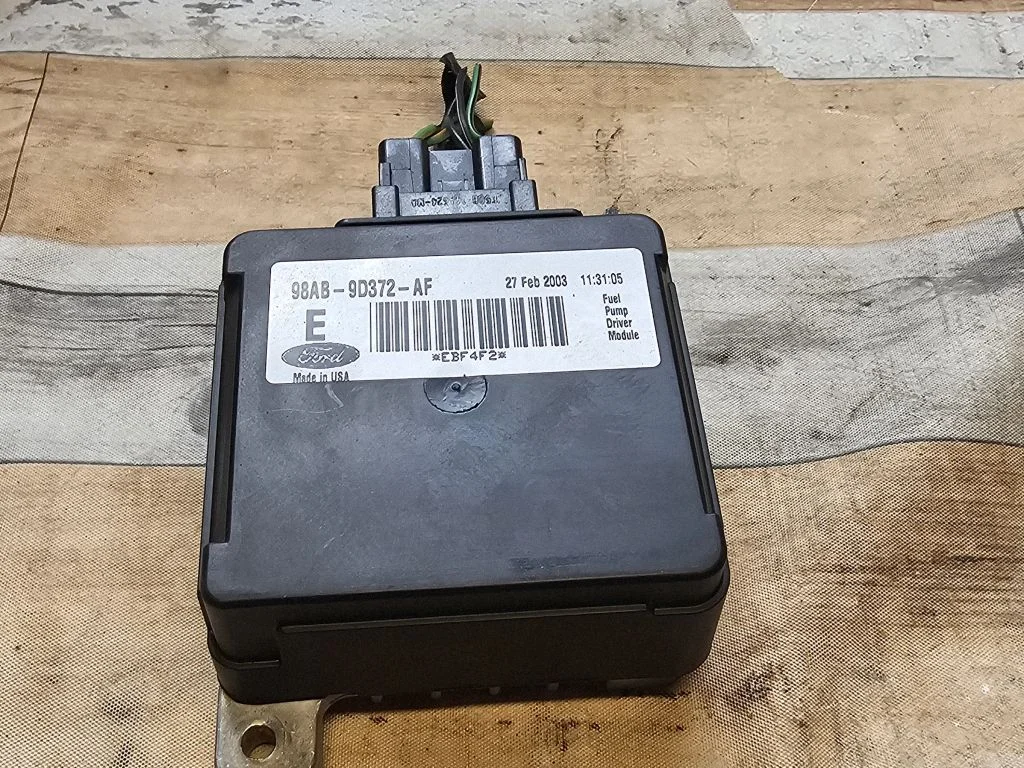 Kütusepumba juhtplokk – Ford Focus C-MAX (2003-2010)