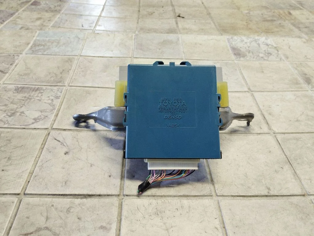 Süüte juhtplokk – Toyota Corolla Verso AR10 (2004-2009)
