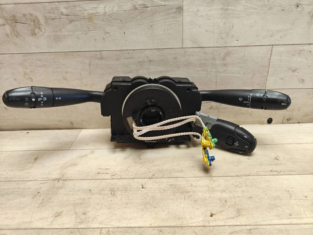 Wiper turn signal indicator stalk/switch 96477533XT